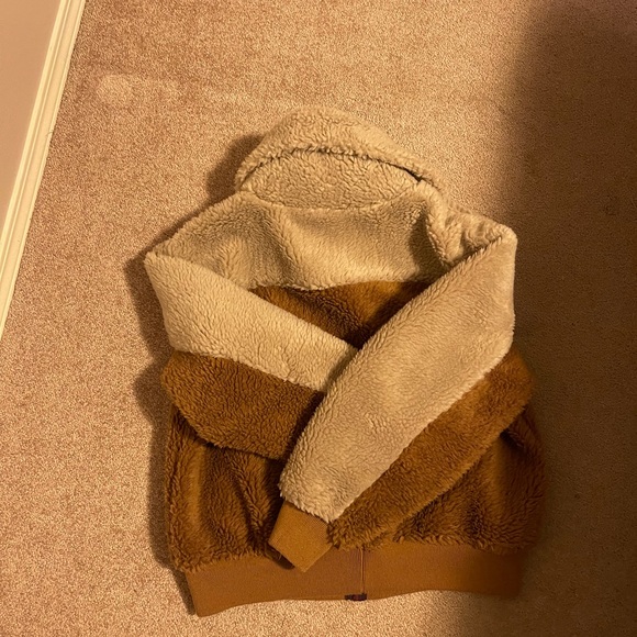 American eagle teddy coat - Picture 3 of 3